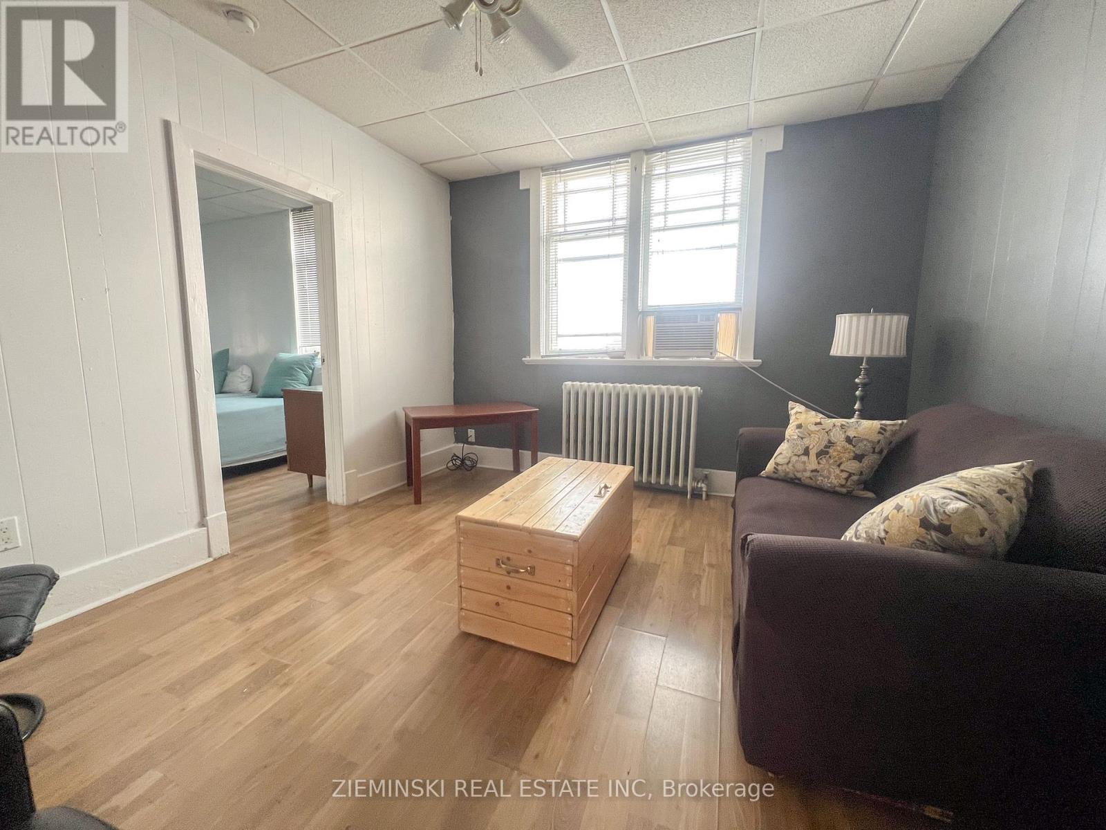 110-112 Third Street W, Cochrane, Ontario  P0L 1C0 - Photo 23 - T12873800