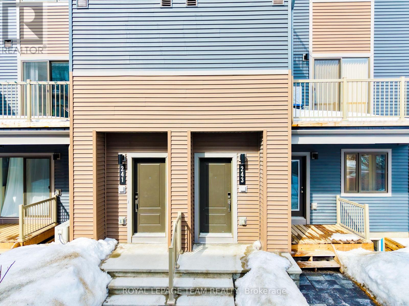 241 David Lewis Private, Ottawa, Ontario  K4A 5S7 - Photo 2 - X12873834