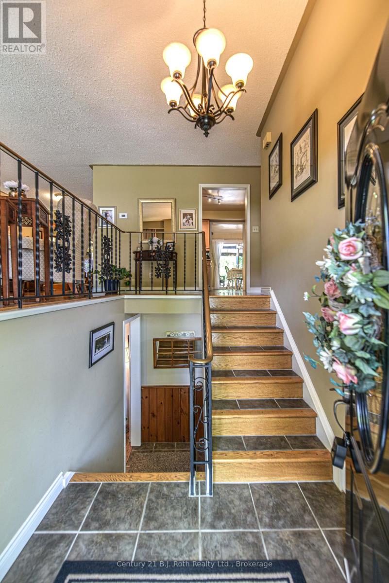 297 Matchedash Street N, Orillia, Ontario  L3V 4W1 - Photo 10 - S12873750