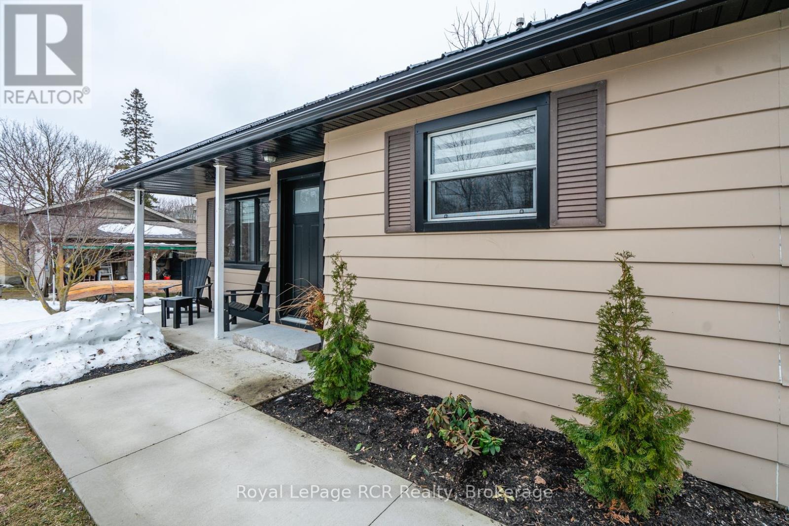 226 Birmingham Street W, Wellington North, Ontario  N0G 2L1 - Photo 9 - X12873820