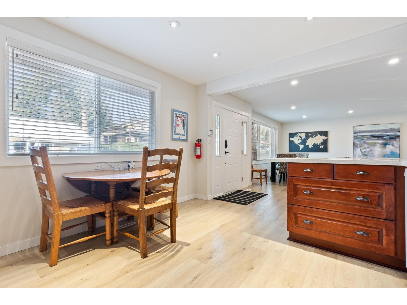 395 Alder Street, Cultus Lake North, Cultus Lake, British Columbia  V2R 4Z1 - Photo 12 - R3098827