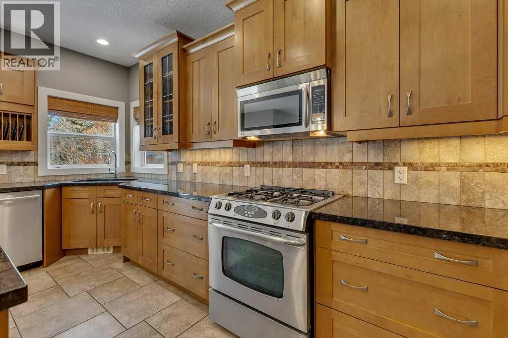 319 Valley Crest Court Nw, Calgary, Alberta  T3B 5Y4 - Photo 17 - A2292677