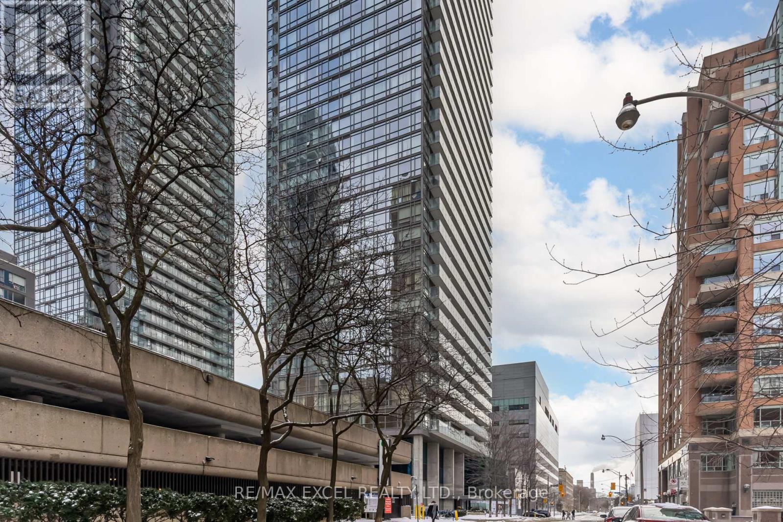 2806 - 37 Grosvenor Street, Toronto, Ontario  M4Y 3G5 - Photo 2 - C12873826