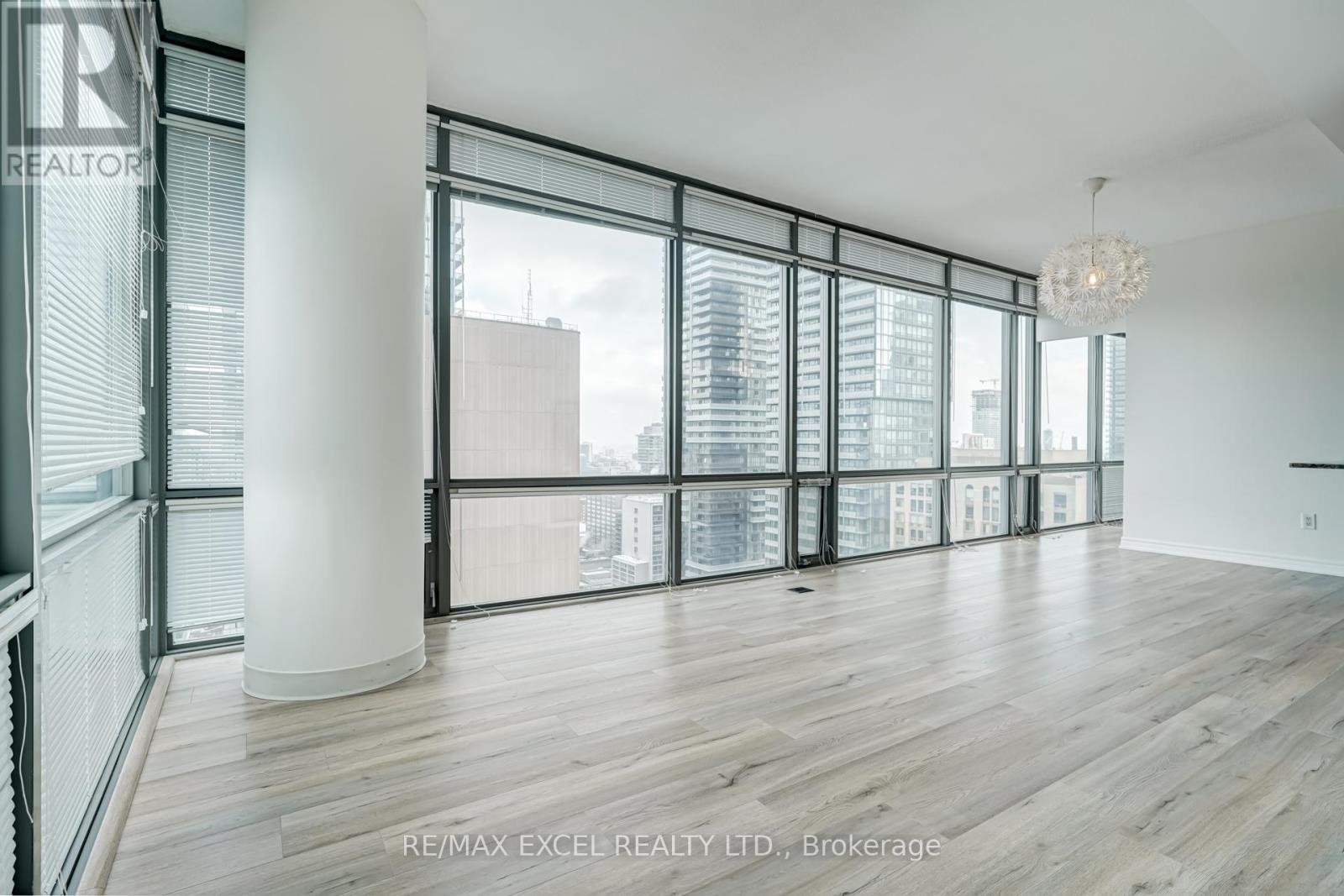 2806 - 37 Grosvenor Street, Toronto, Ontario  M4Y 3G5 - Photo 20 - C12873826