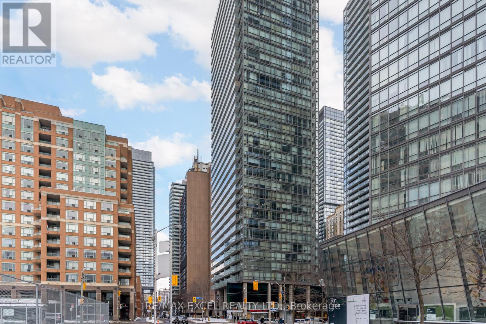 2806 - 37 Grosvenor Street, Toronto, Ontario  M4Y 3G5 - Photo 4 - C12873826