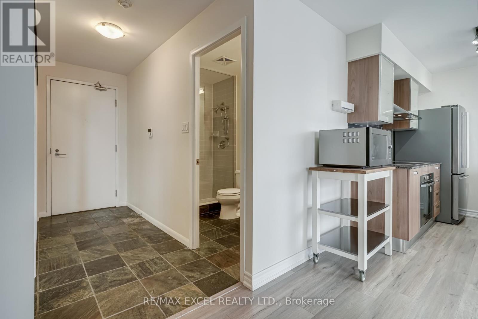 2806 - 37 Grosvenor Street, Toronto, Ontario  M4Y 3G5 - Photo 7 - C12873826