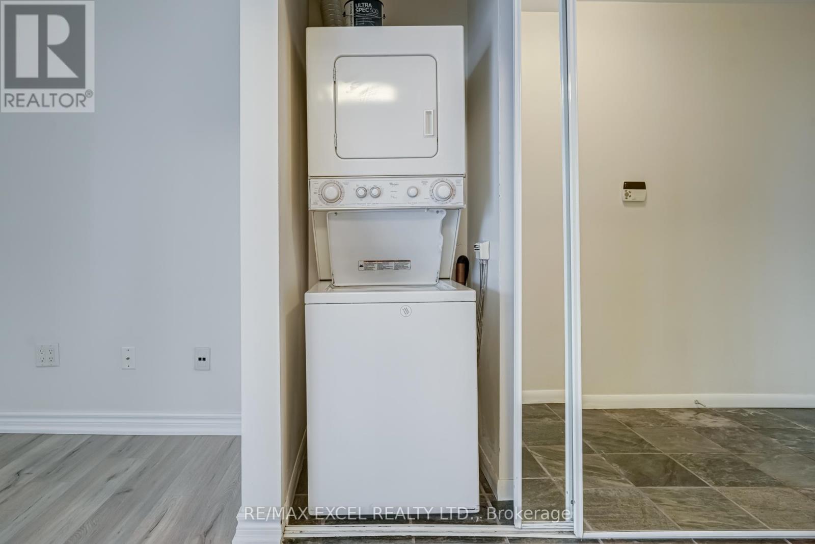 2806 - 37 Grosvenor Street, Toronto, Ontario  M4Y 3G5 - Photo 8 - C12873826