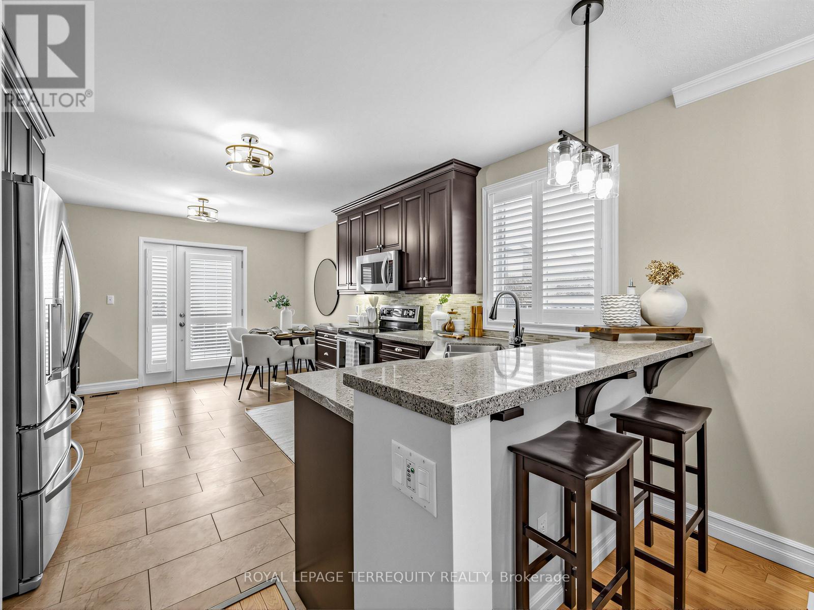 71 Hooper Square, Clarington, Ontario  L1C 4X8 - Photo 10 - E12873850