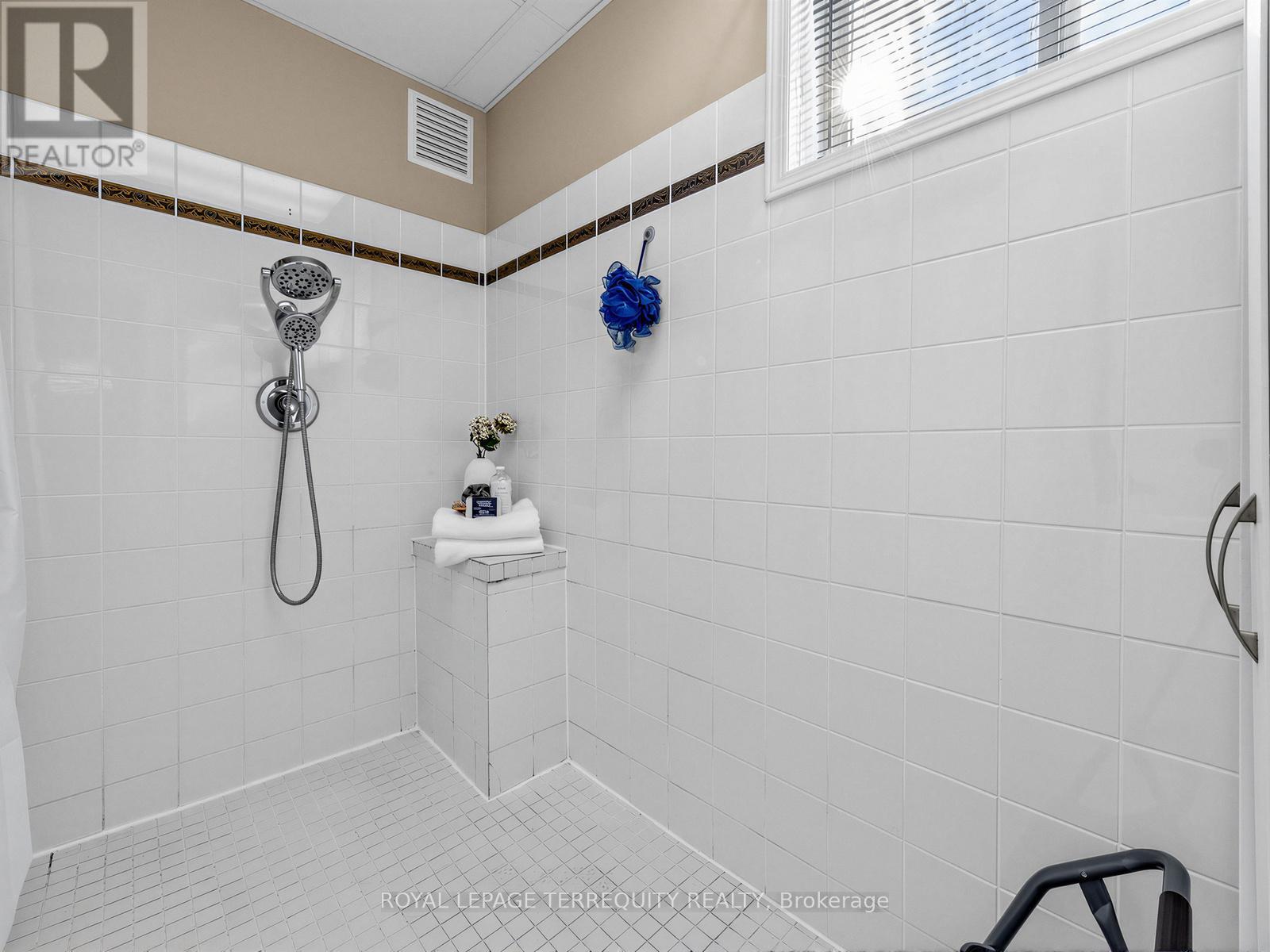 71 Hooper Square, Clarington, Ontario  L1C 4X8 - Photo 30 - E12873850