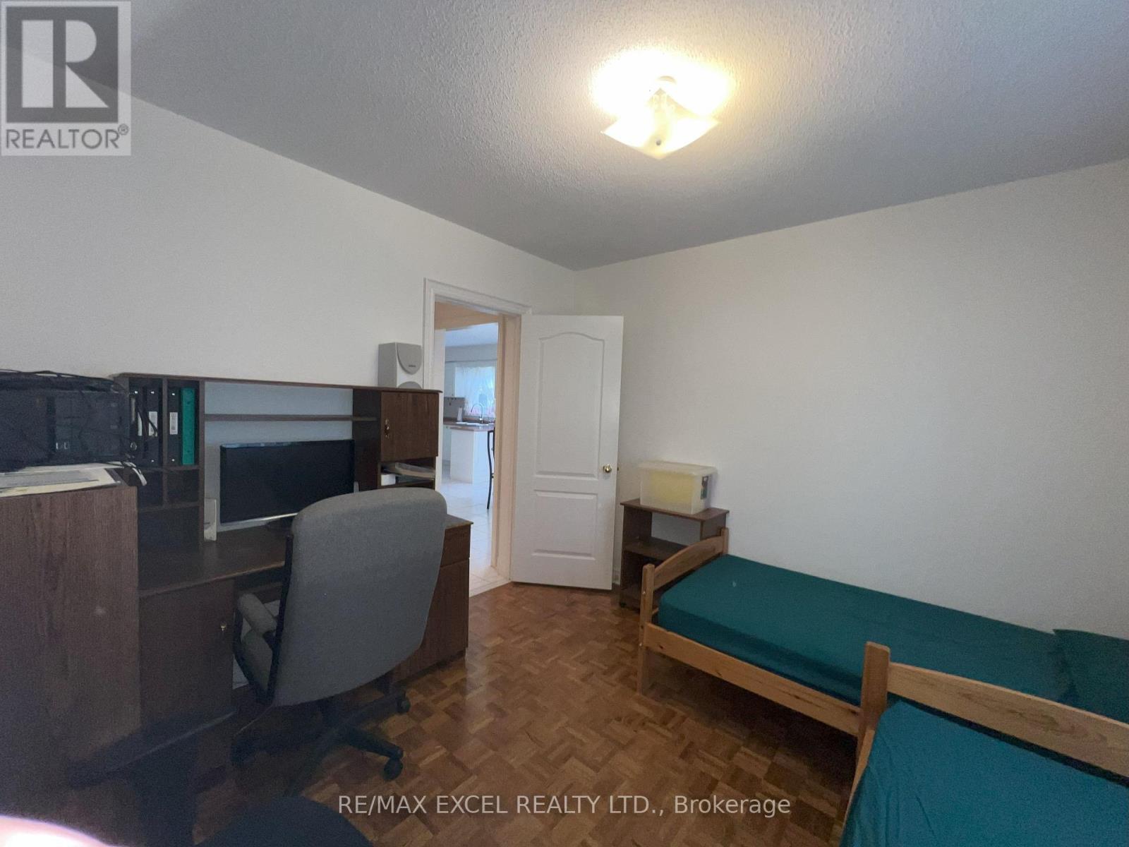 84 White Lotus Circle, Markham, Ontario  L6C 1V7 - Photo 11 - N12873830