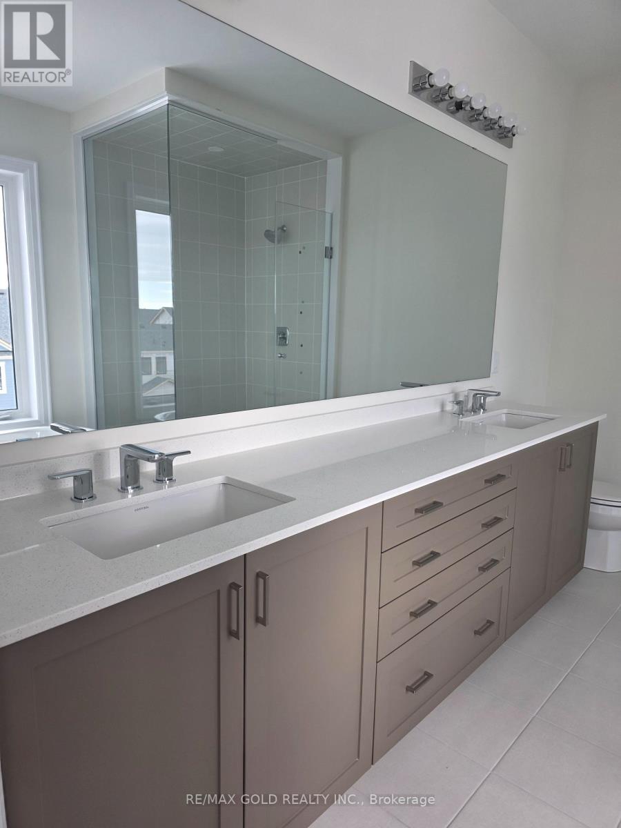 8 Vinnicombe Drive, Oro-Medonte, Ontario  L0L 2L0 - Photo 20 - S12873762