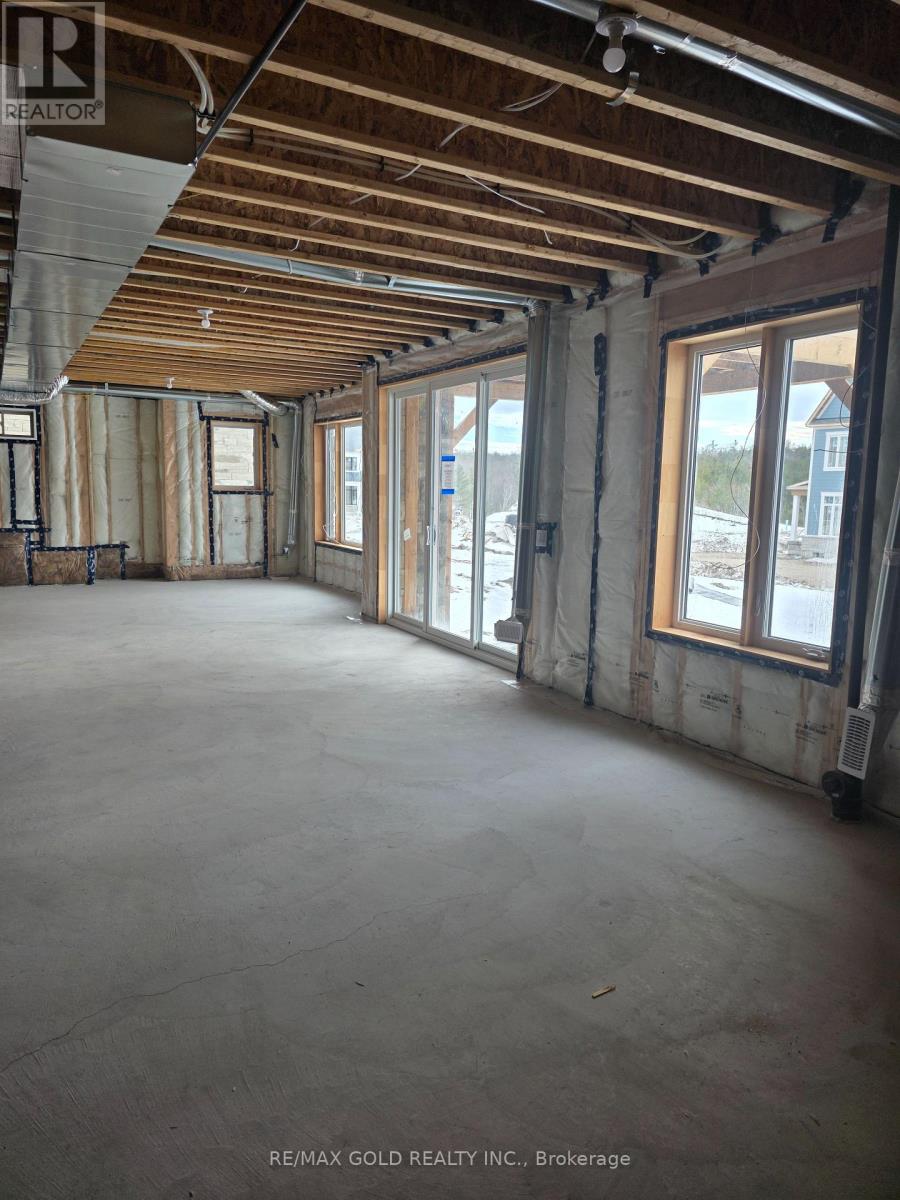 8 Vinnicombe Drive, Oro-Medonte, Ontario  L0L 2L0 - Photo 30 - S12873762