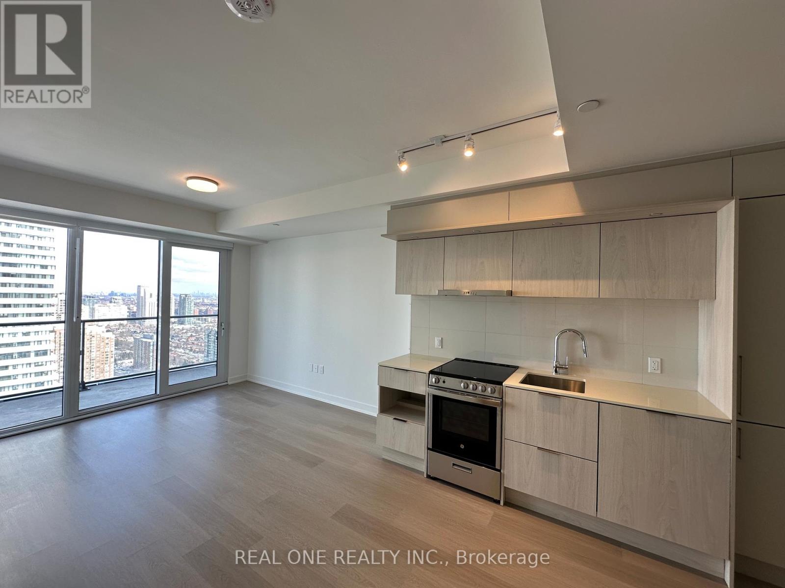 3107 - 448 Burhamthorpe Road W, Mississauga, Ontario  L5B 4M6 - Photo 12 - W12873844