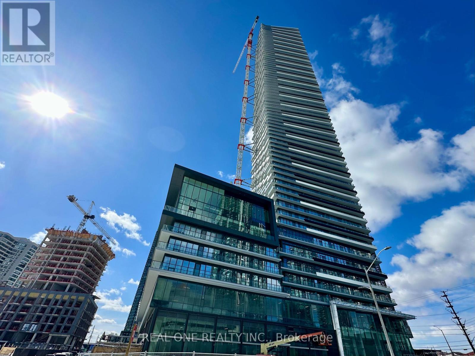 3107 - 448 Burhamthorpe Road W, Mississauga, Ontario  L5B 4M6 - Photo 2 - W12873844