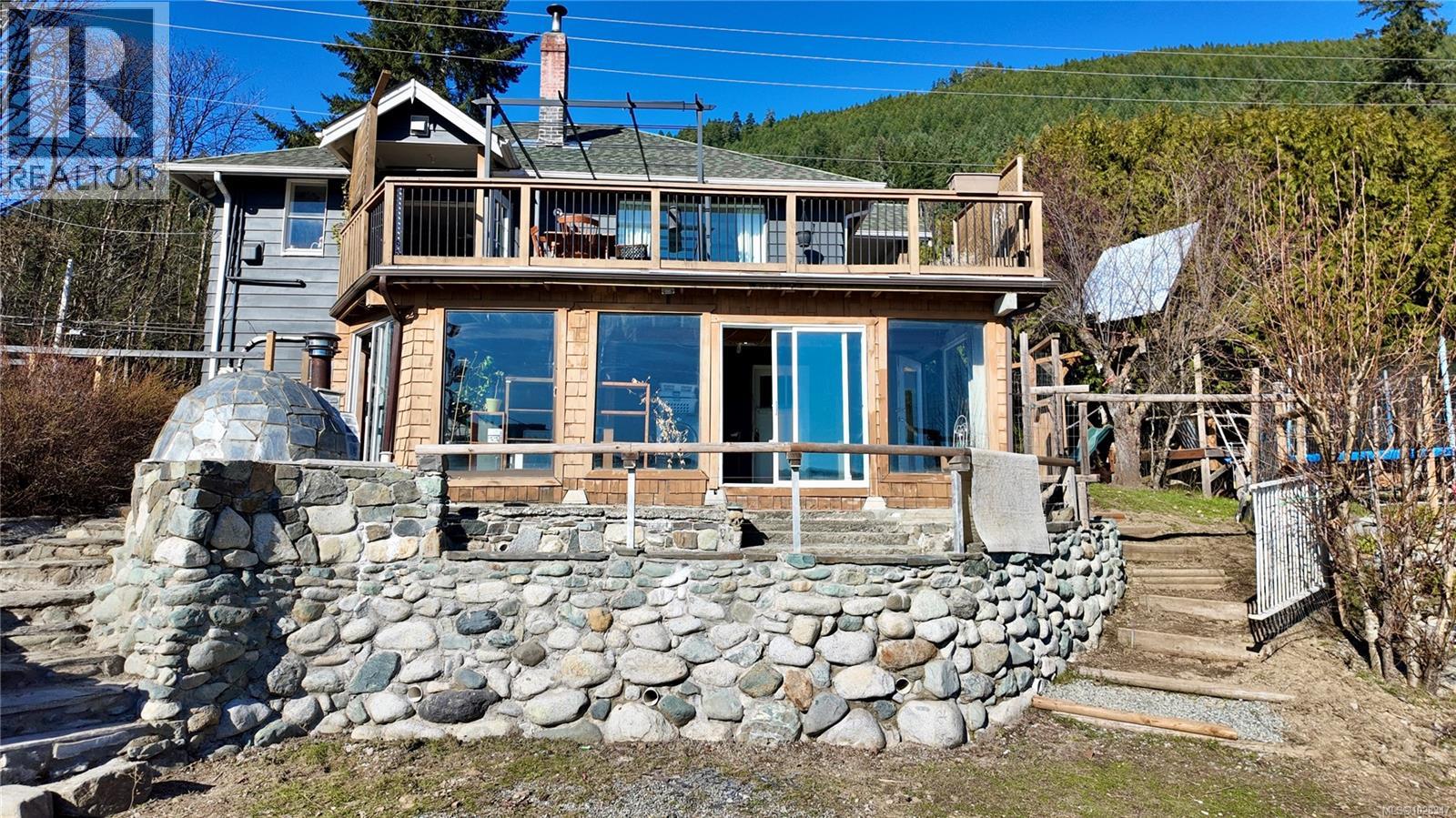 10584 Youbou Rd, Youbou, British Columbia