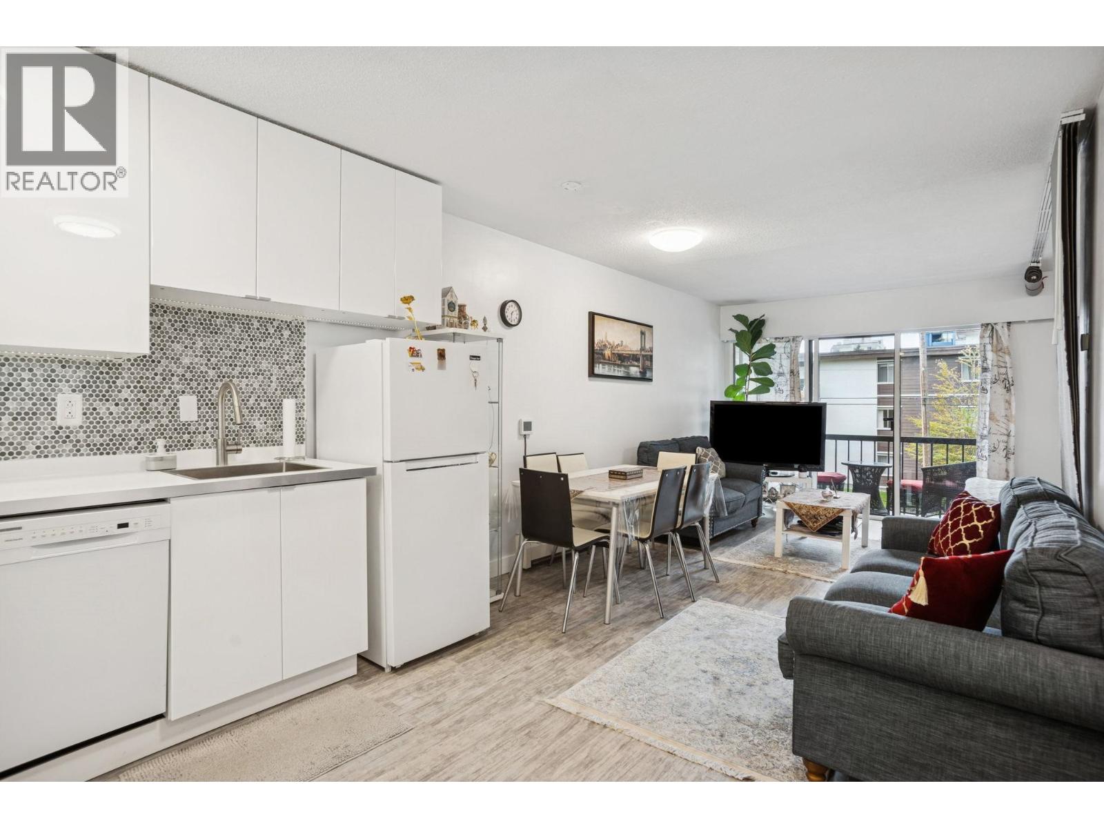 303 1717 W 13th Avenue, Vancouver, British Columbia  V6J 2H2 - Photo 3 - R3079180