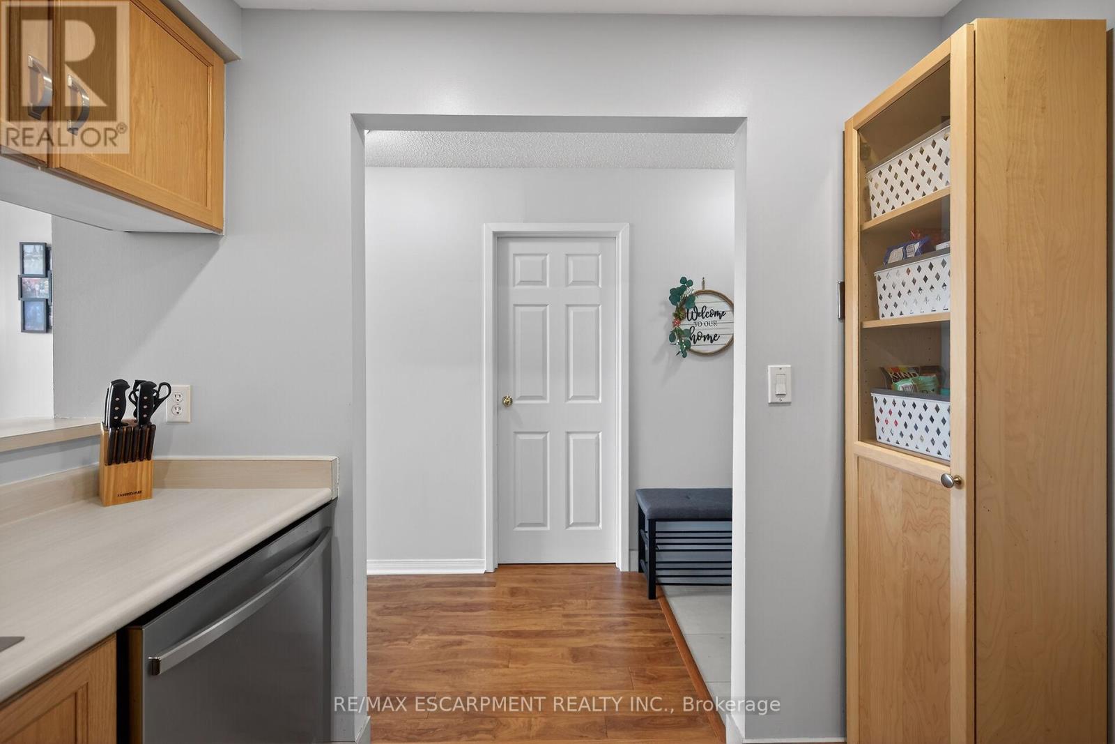 301 - 495 Highway 8, Hamilton, Ontario  L8G 5E1 - Photo 12 - X12873768