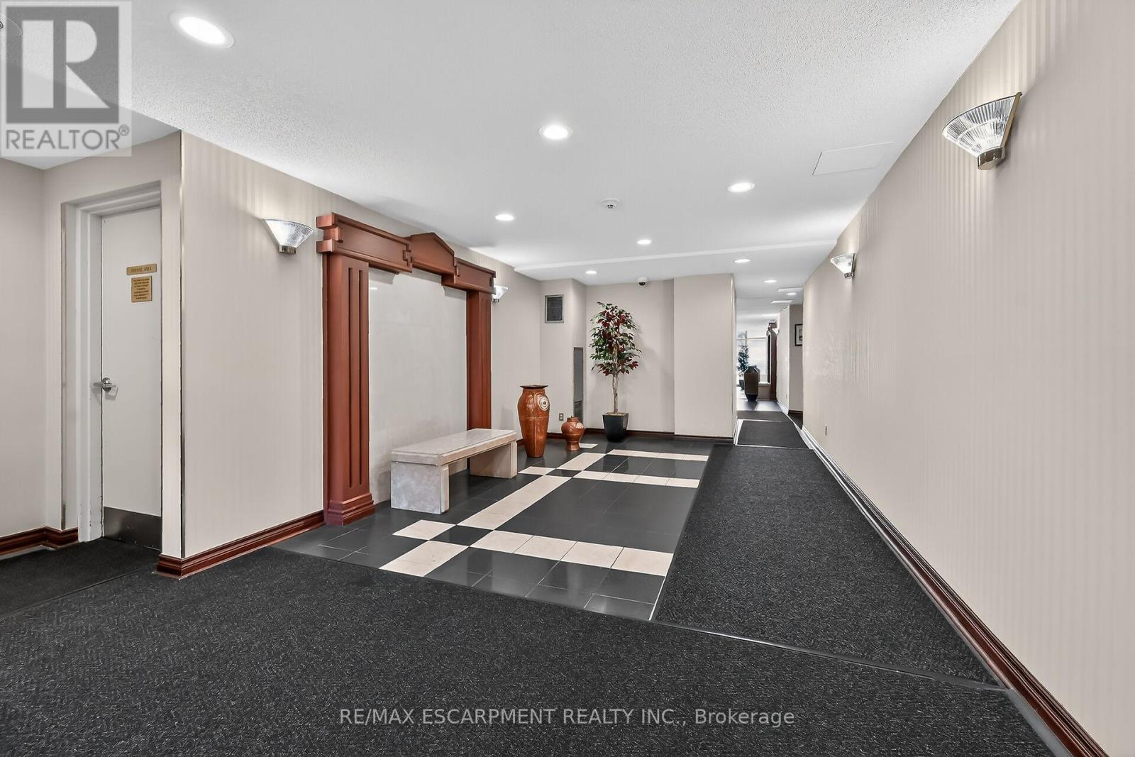 301 - 495 Highway 8, Hamilton, Ontario  L8G 5E1 - Photo 44 - X12873768