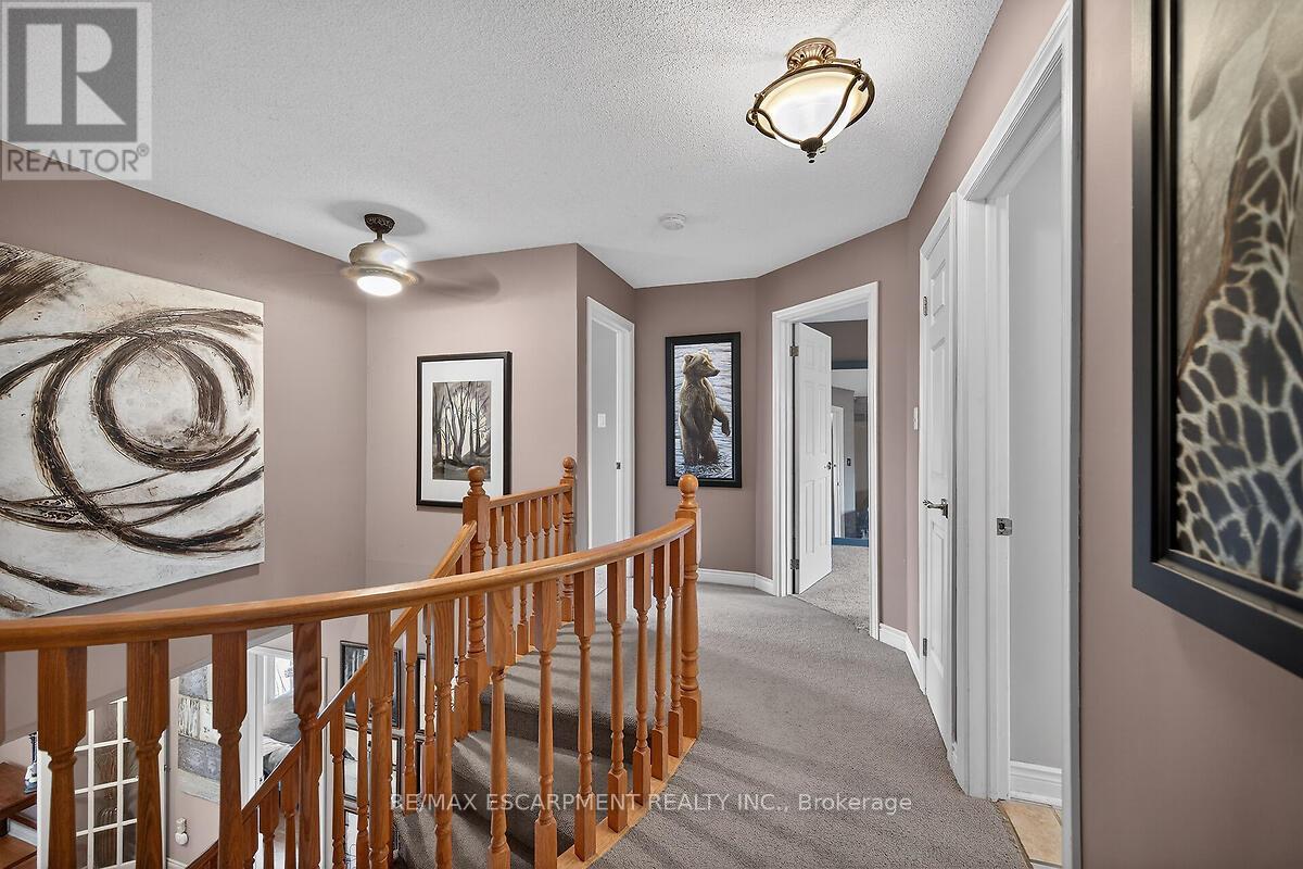 208 Meadowbrook Drive E, Hamilton, Ontario  L9G 4P5 - Photo 28 - X12873818