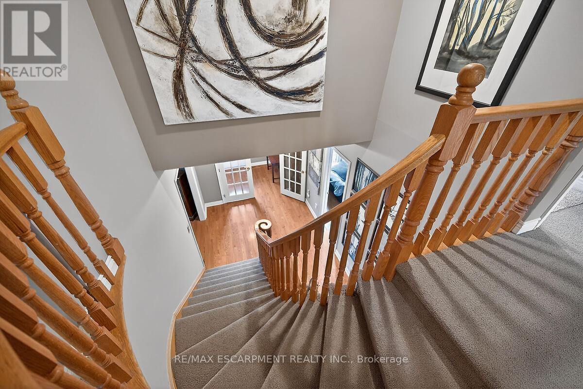 208 Meadowbrook Drive E, Hamilton, Ontario  L9G 4P5 - Photo 29 - X12873818