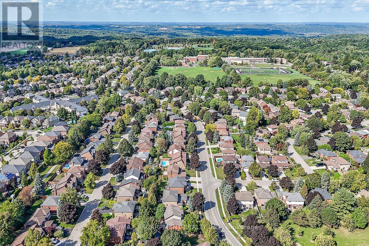 208 Meadowbrook Drive E, Hamilton, Ontario  L9G 4P5 - Photo 46 - X12873818