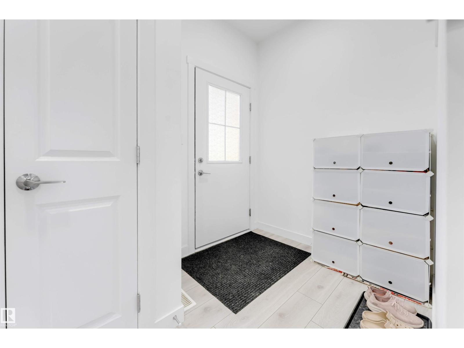 407 Conroy Cr Sw, Edmonton, Alberta  T6W 5A8 - Photo 6 - E4476970