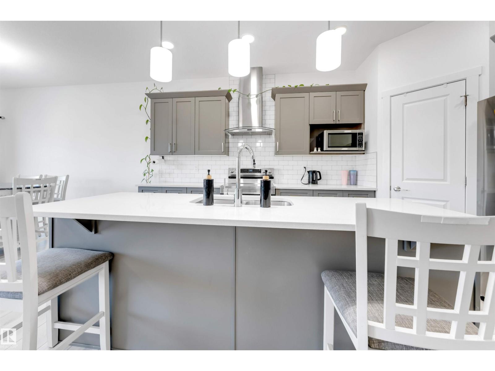 407 Conroy Cr Sw, Edmonton, Alberta  T6W 5A8 - Photo 9 - E4476970