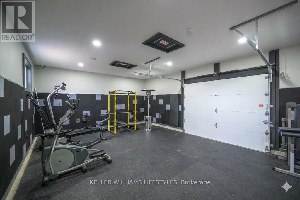 1235 Dundas Street, London East, Ontario  N5W 3B1 - Photo 3 - X12865024