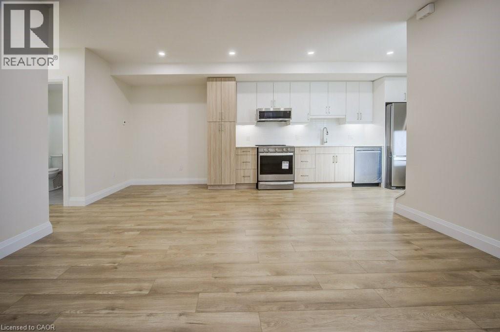 445 East Avenue Unit# 2, Kitchener, Ontario  N2H 1Z7 - Photo 2 - 40811289