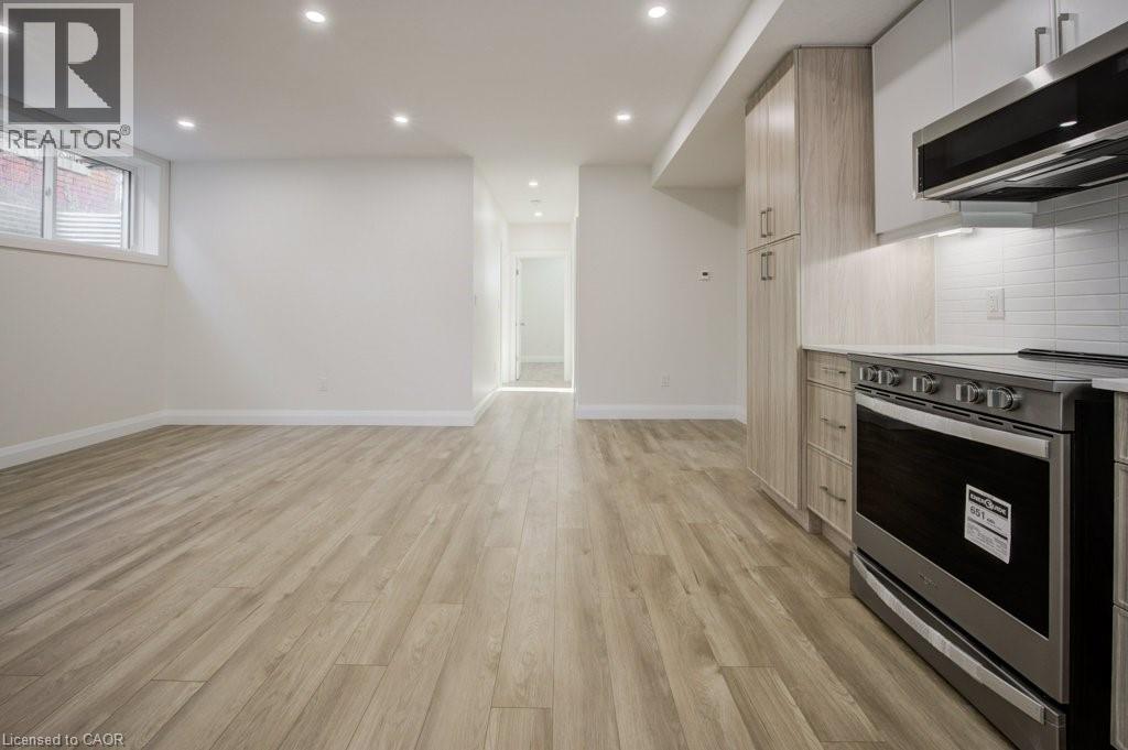 445 East Avenue Unit# 2, Kitchener, Ontario  N2H 1Z7 - Photo 3 - 40811289