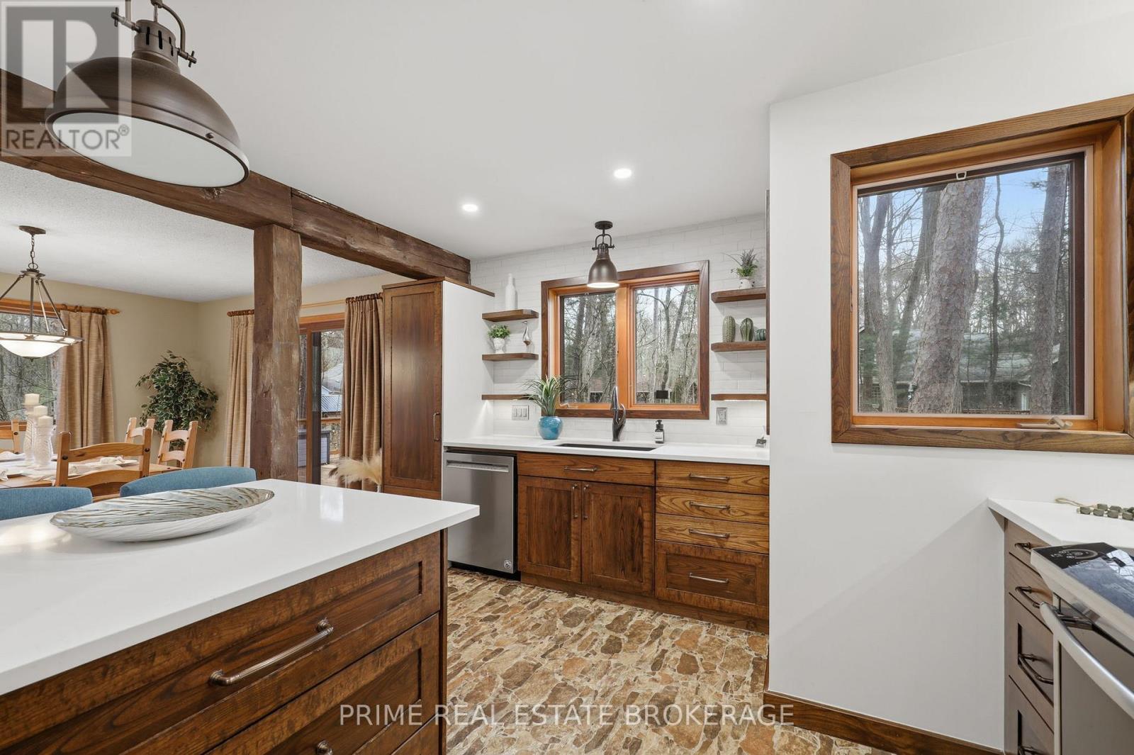 10324 Dogwood Crescent, Lambton Shores, Ontario  N0M 1T0 - Photo 14 - X12873868