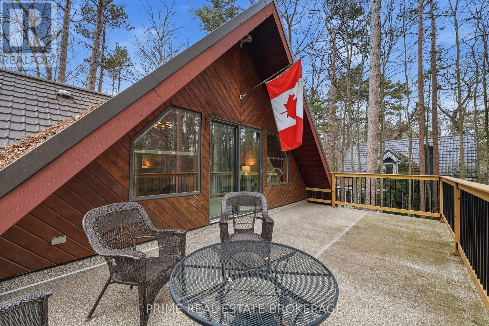 10324 Dogwood Crescent, Lambton Shores, Ontario  N0M 1T0 - Photo 26 - X12873868