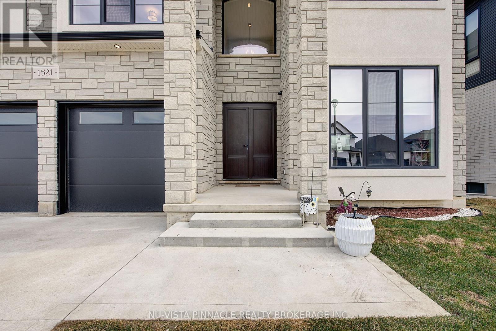 1521 Medway Park Drive, London North, Ontario  N6G 0Z6 - Photo 2 - X12873874