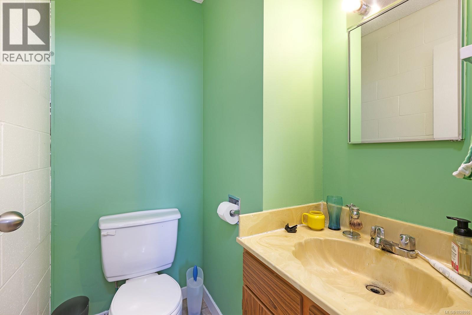 8 1957 Guthrie Rd, Comox, British Columbia  V9M 2J2 - Photo 13 - 1028555