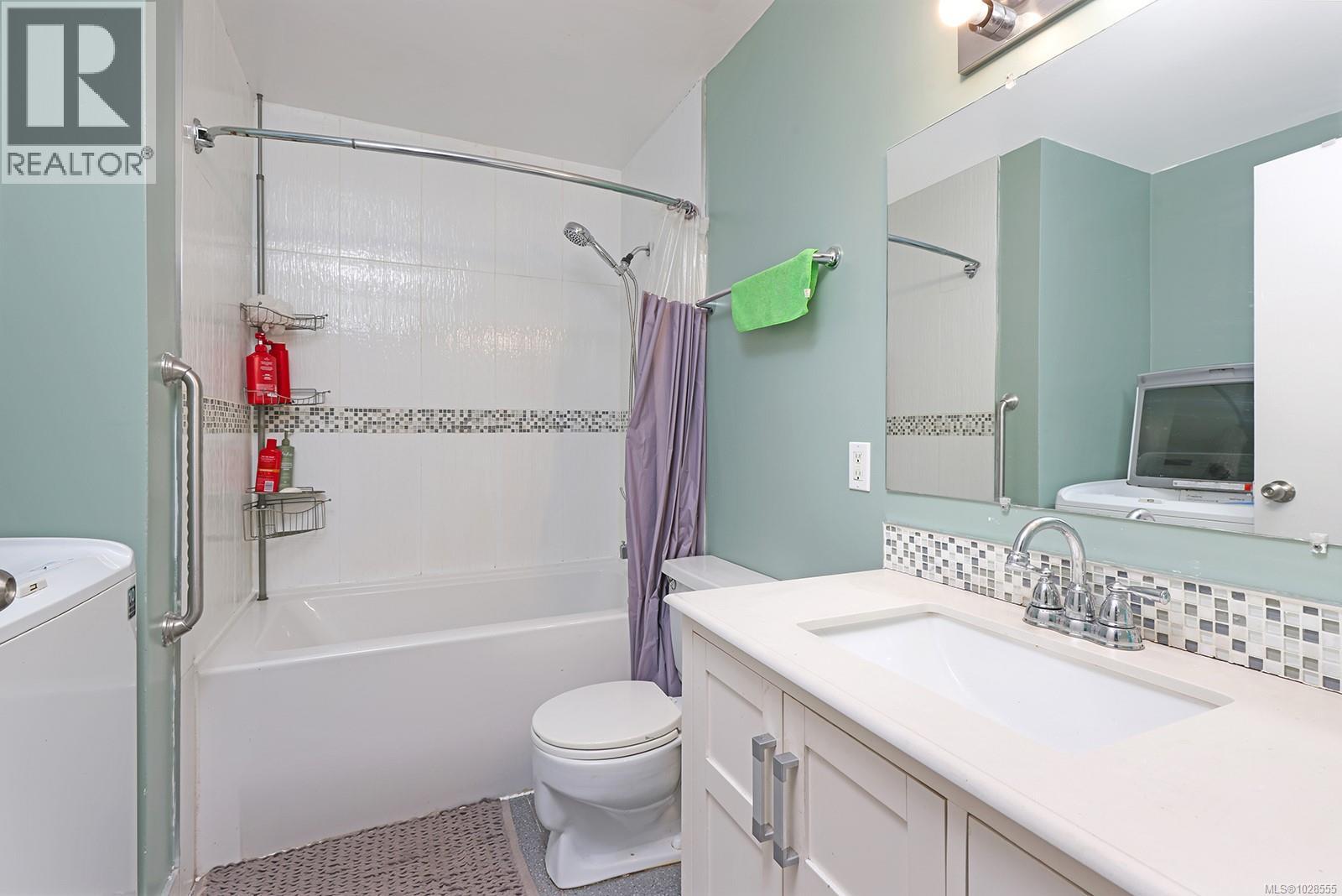 8 1957 Guthrie Rd, Comox, British Columbia  V9M 2J2 - Photo 14 - 1028555