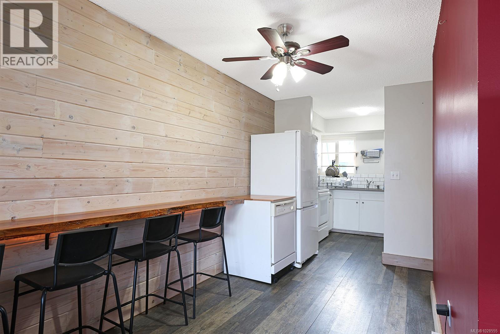 8 1957 Guthrie Rd, Comox, British Columbia  V9M 2J2 - Photo 8 - 1028555