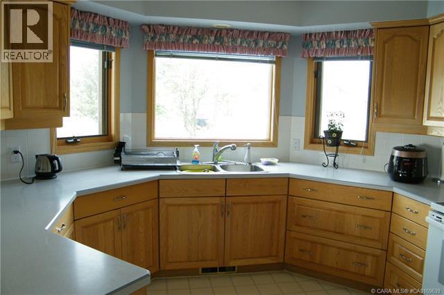 5606 46 Avenue W, Forestburg, Alberta  T0B 1N0 - Photo 7 - A2292434