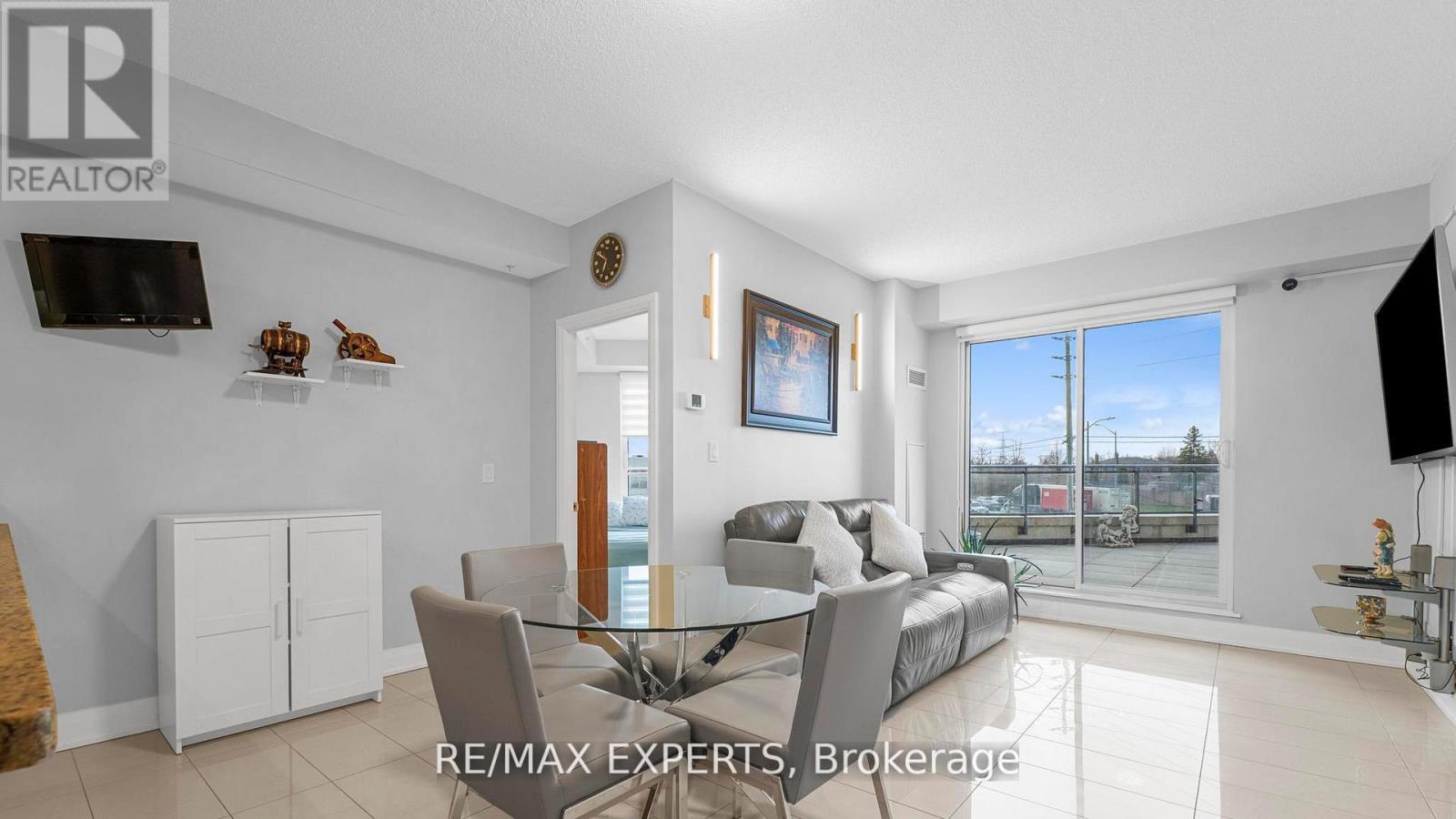 201 - 12 Woodstream Boulevard, Vaughan, Ontario  L4L 8C4 - Photo 12 - N12873860