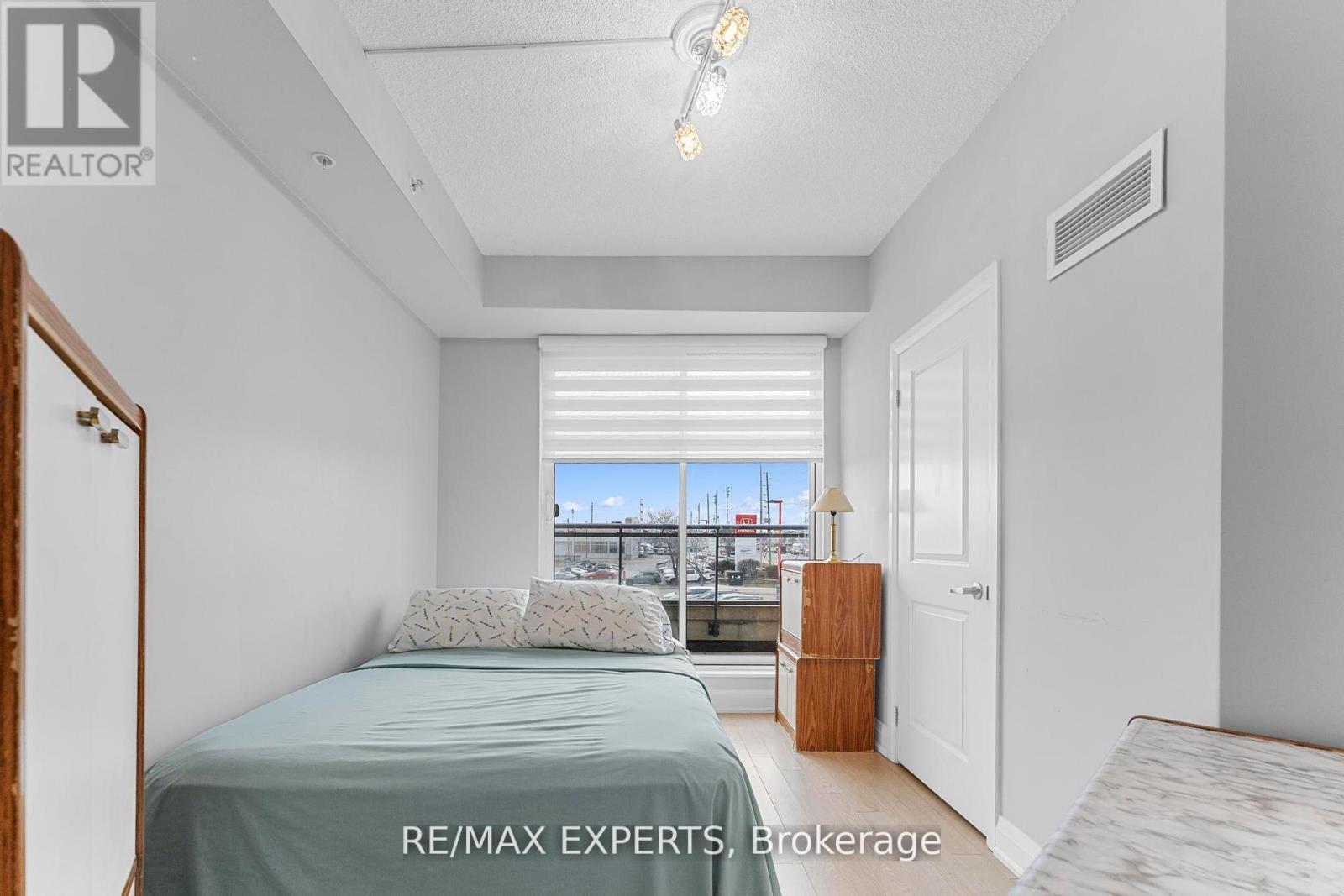 201 - 12 Woodstream Boulevard, Vaughan, Ontario  L4L 8C4 - Photo 14 - N12873860