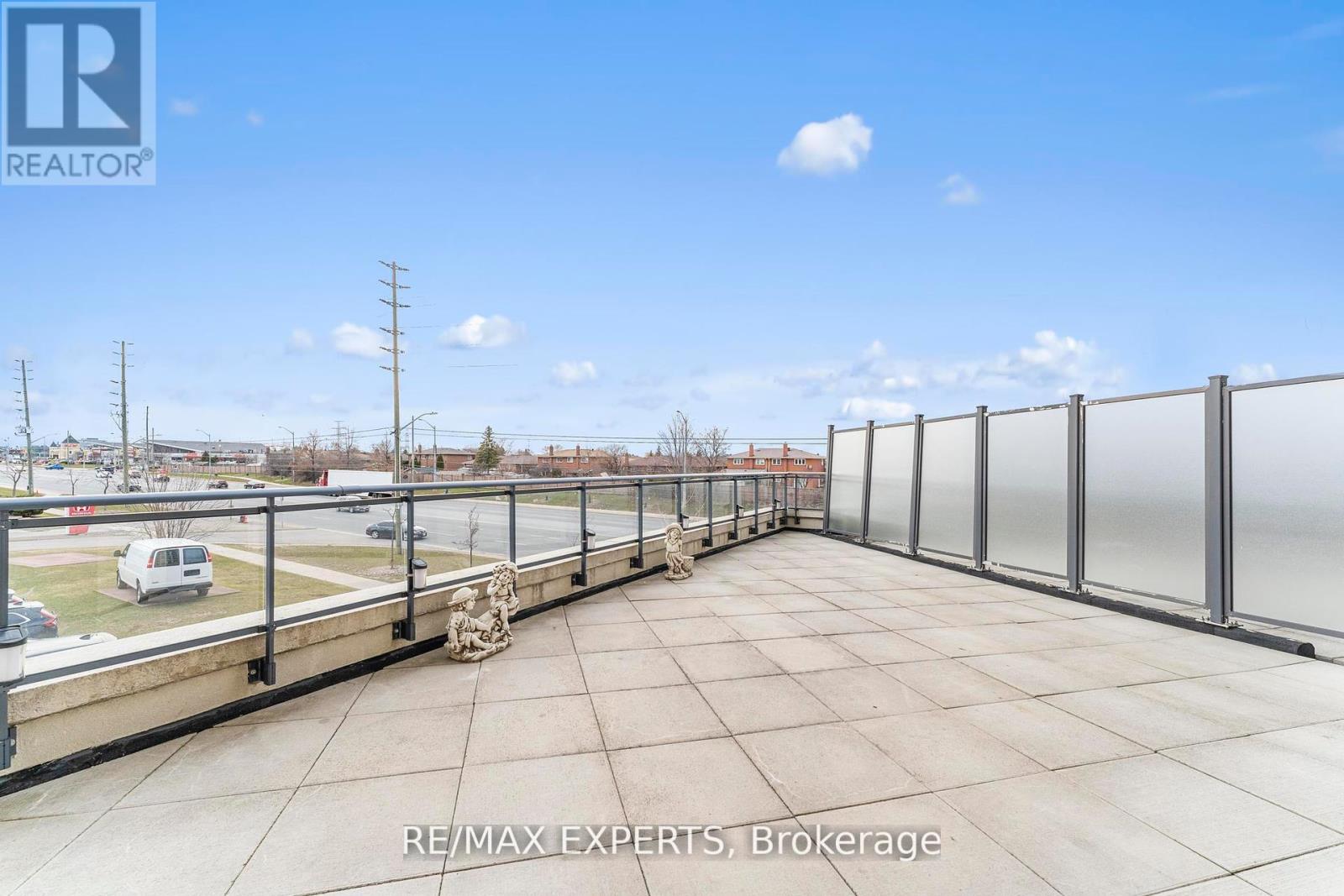 201 - 12 Woodstream Boulevard, Vaughan, Ontario  L4L 8C4 - Photo 19 - N12873860