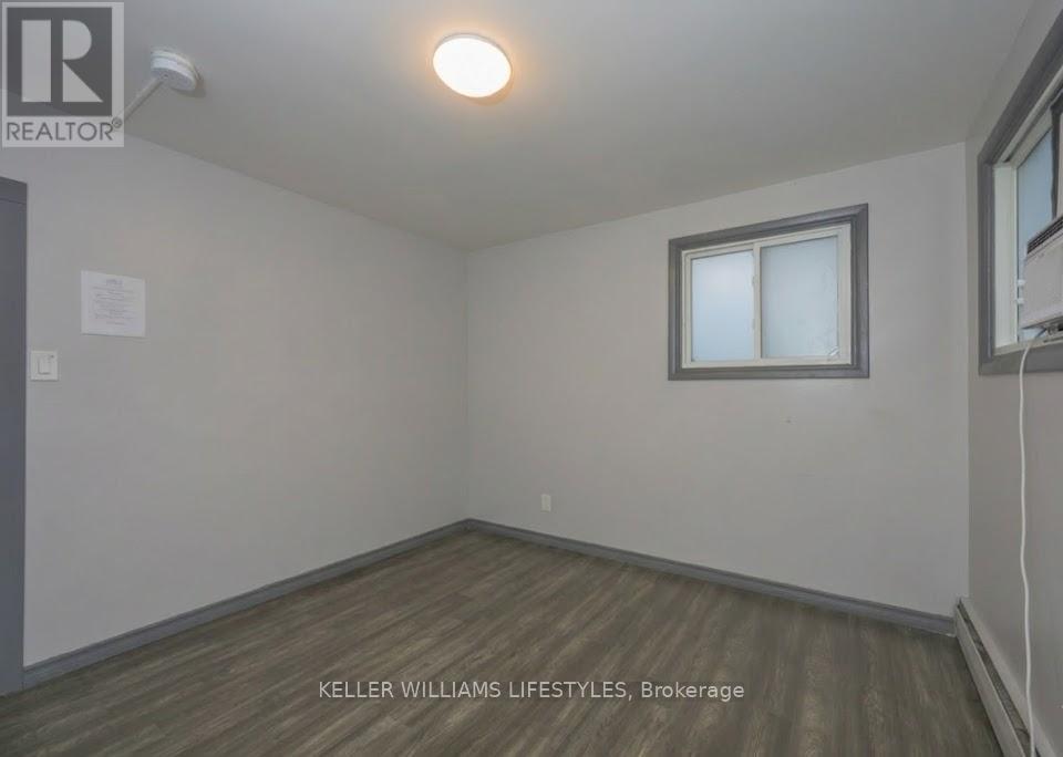 1235 Dundas Street, London East (East M), Ontario  N5W 3B1 - Photo 23 - X12860966