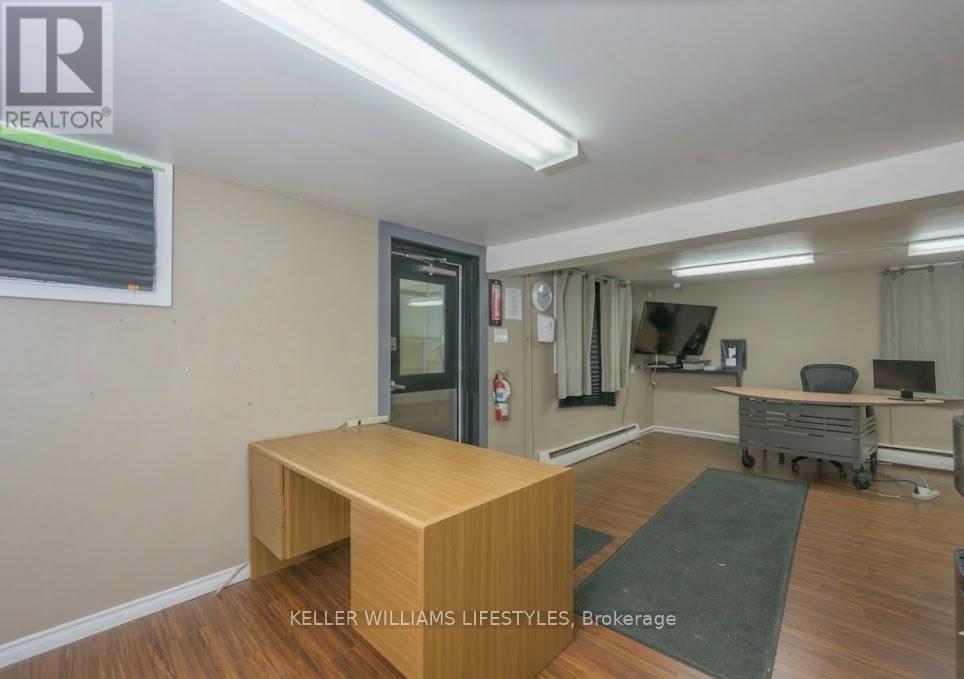 1235 Dundas Street, London East (East M), Ontario  N5W 3B1 - Photo 12 - X12860966