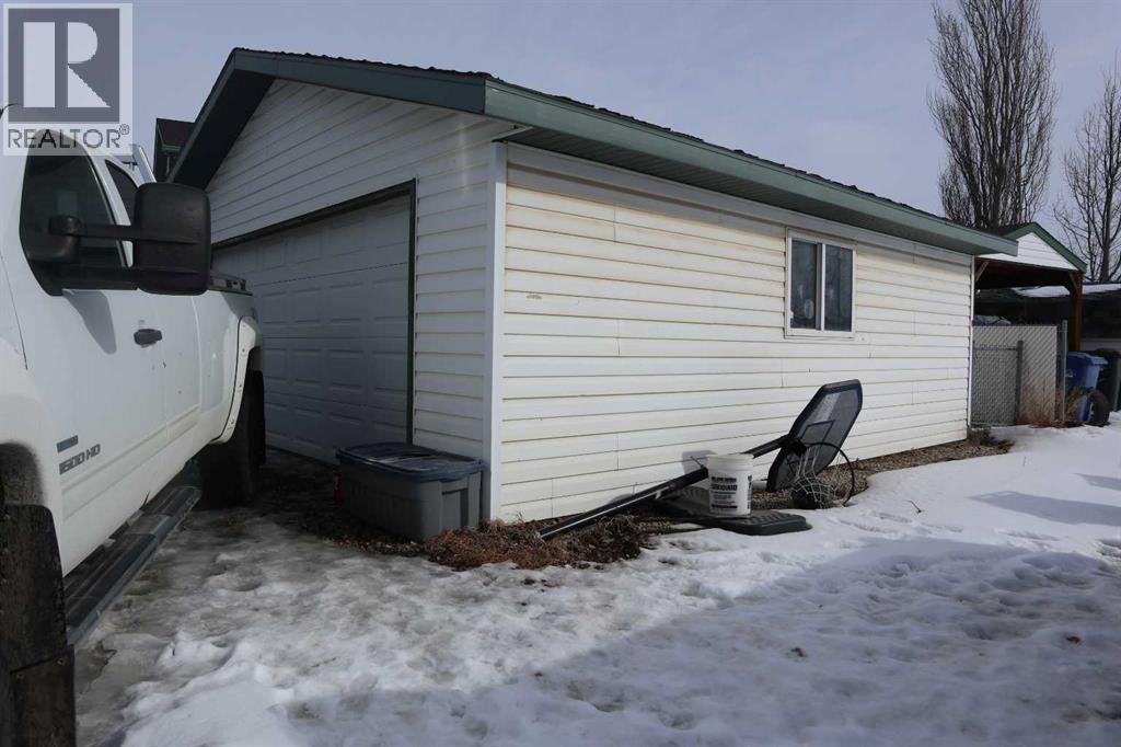 6015 60a Ave Cres, Innisfail, Alberta  T4G 1V9 - Photo 25 - A2289880