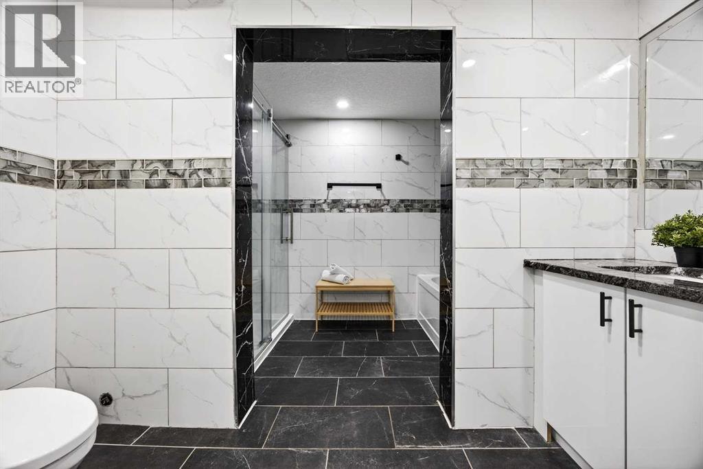 208 Silver Valley Rise Nw, Calgary, Alberta  T3B 4B2 - Photo 30 - A2285846