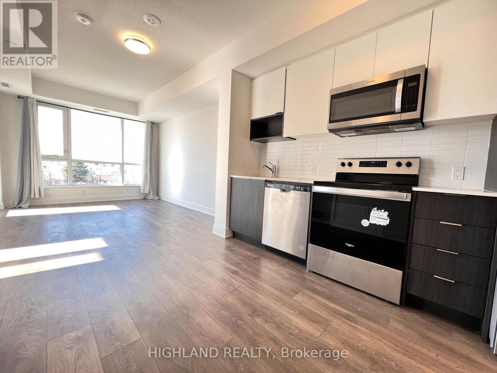 404 - 204 Burnhamthorpe Road E, Mississauga (Mississauga Valleys), Ontario  L5A 4L4 - Photo 16 - W12843048