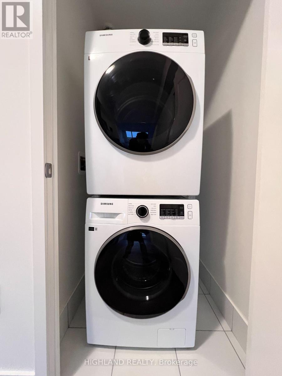 404 - 204 Burnhamthorpe Road E, Mississauga (Mississauga Valleys), Ontario  L5A 4L4 - Photo 29 - W12843048