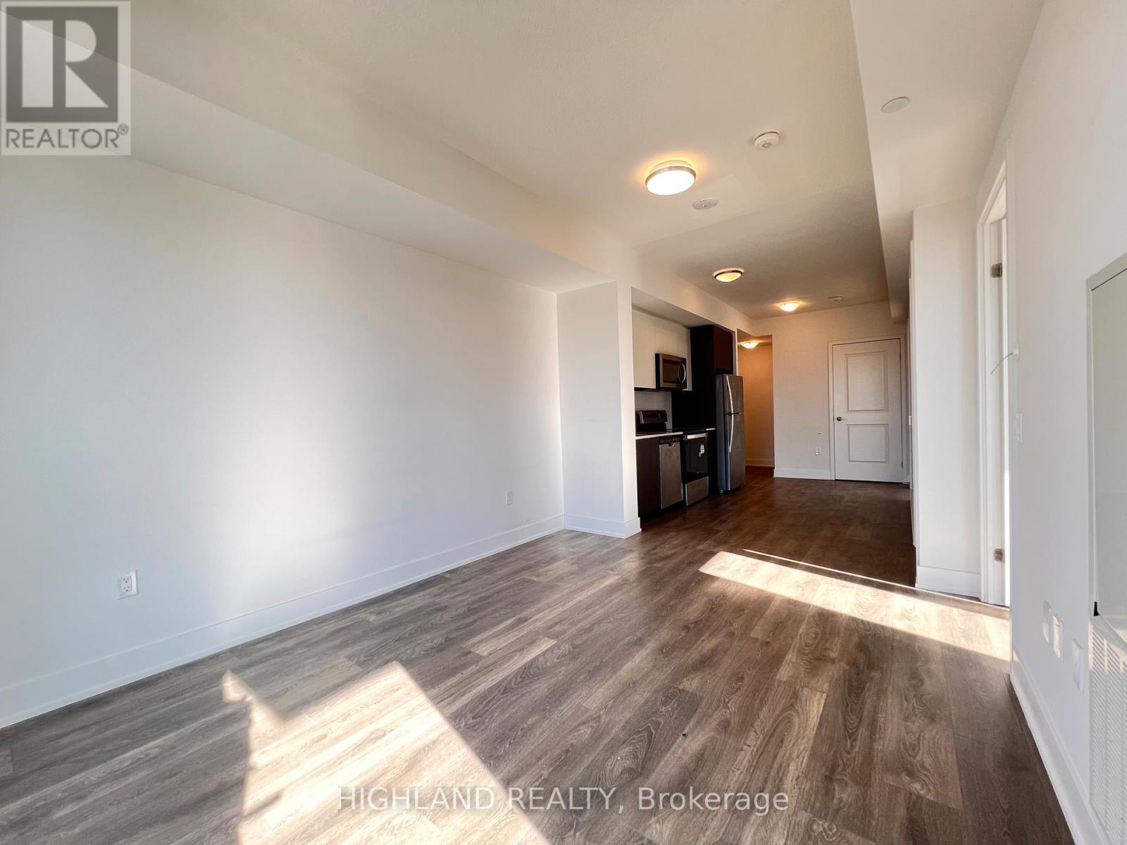 404 - 204 Burnhamthorpe Road E, Mississauga (Mississauga Valleys), Ontario  L5A 4L4 - Photo 18 - W12843048