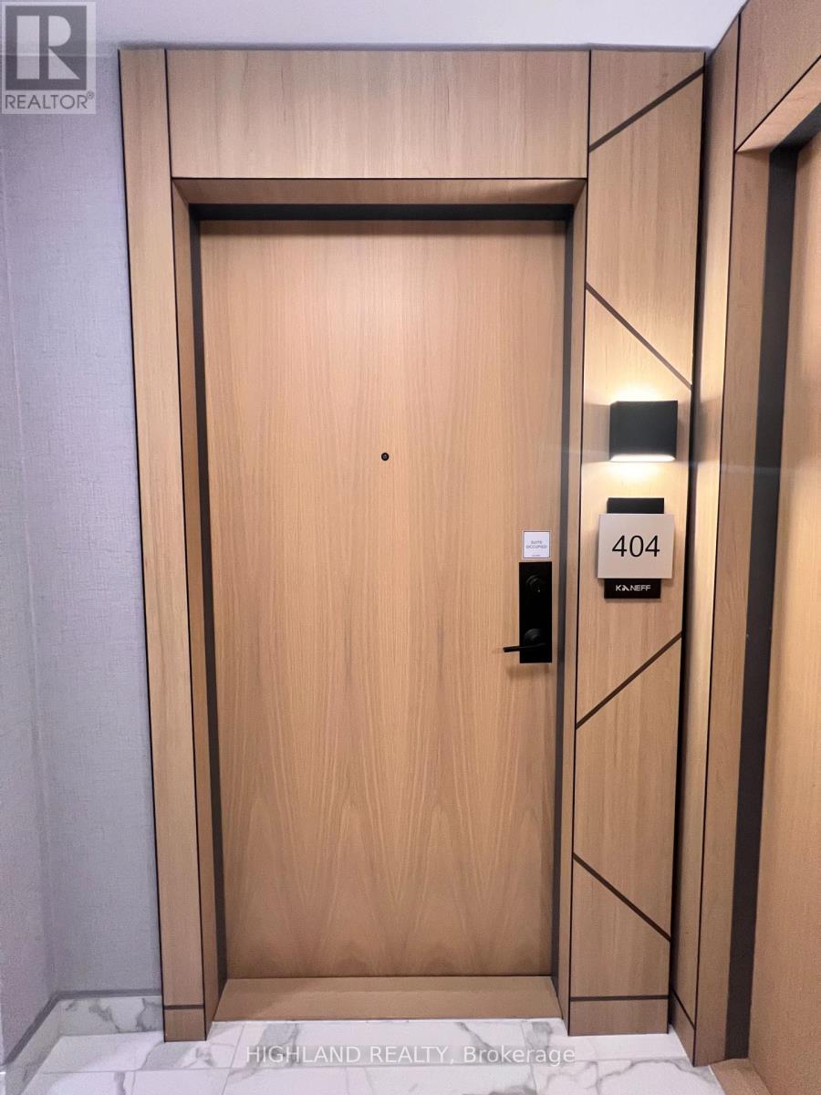 404 - 204 Burnhamthorpe Road E, Mississauga (Mississauga Valleys), Ontario  L5A 4L4 - Photo 30 - W12843048