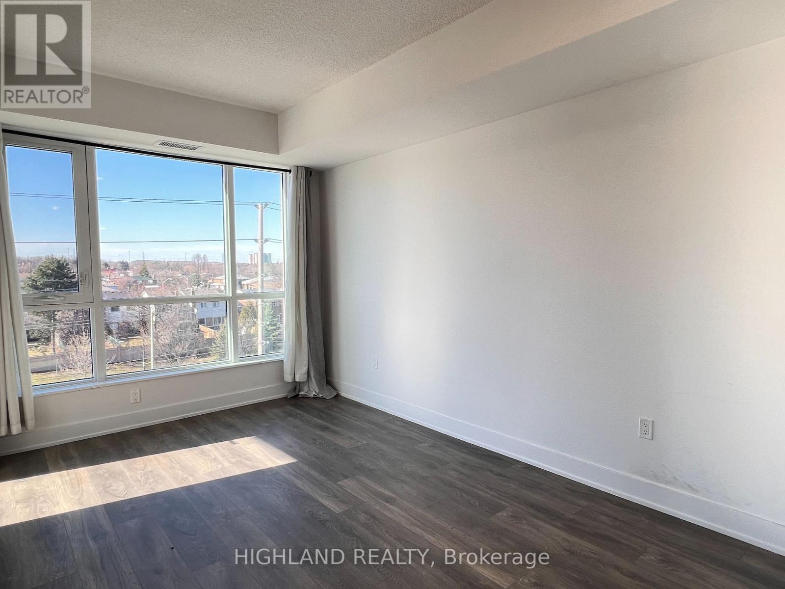 404 - 204 Burnhamthorpe Road E, Mississauga (Mississauga Valleys), Ontario  L5A 4L4 - Photo 9 - W12843048