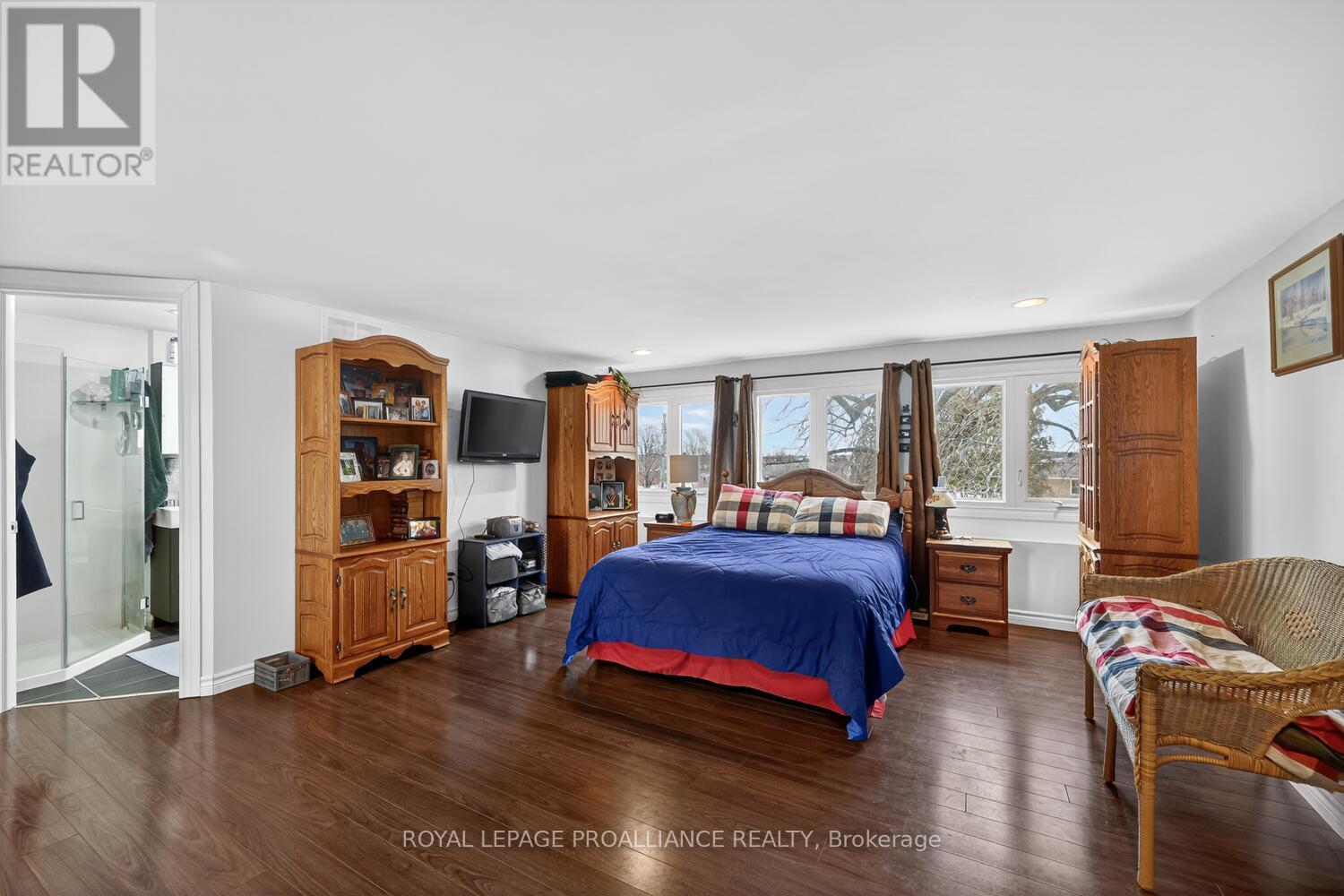 17 Church Avenue, South Dundas, Ontario  K0E 1K0 - Photo 15 - X12873940